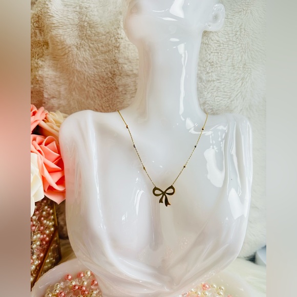 Ribbon Centered with Station Ball Necklace. 💛 Real 18 Karat Solid Gold Jewelry - Picture 2 of 10